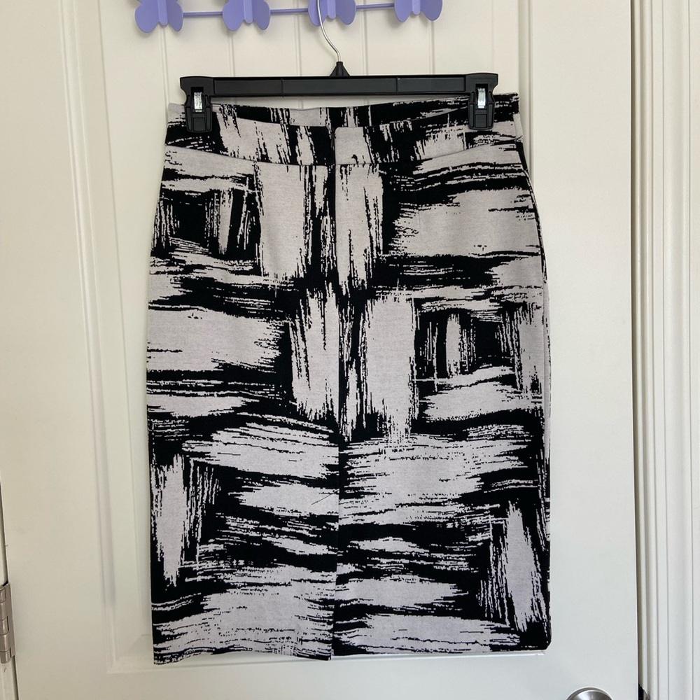 EUC | Vintage Grace women’s black white knit polyester abstract skirt size 10 - Picture 3 of 6